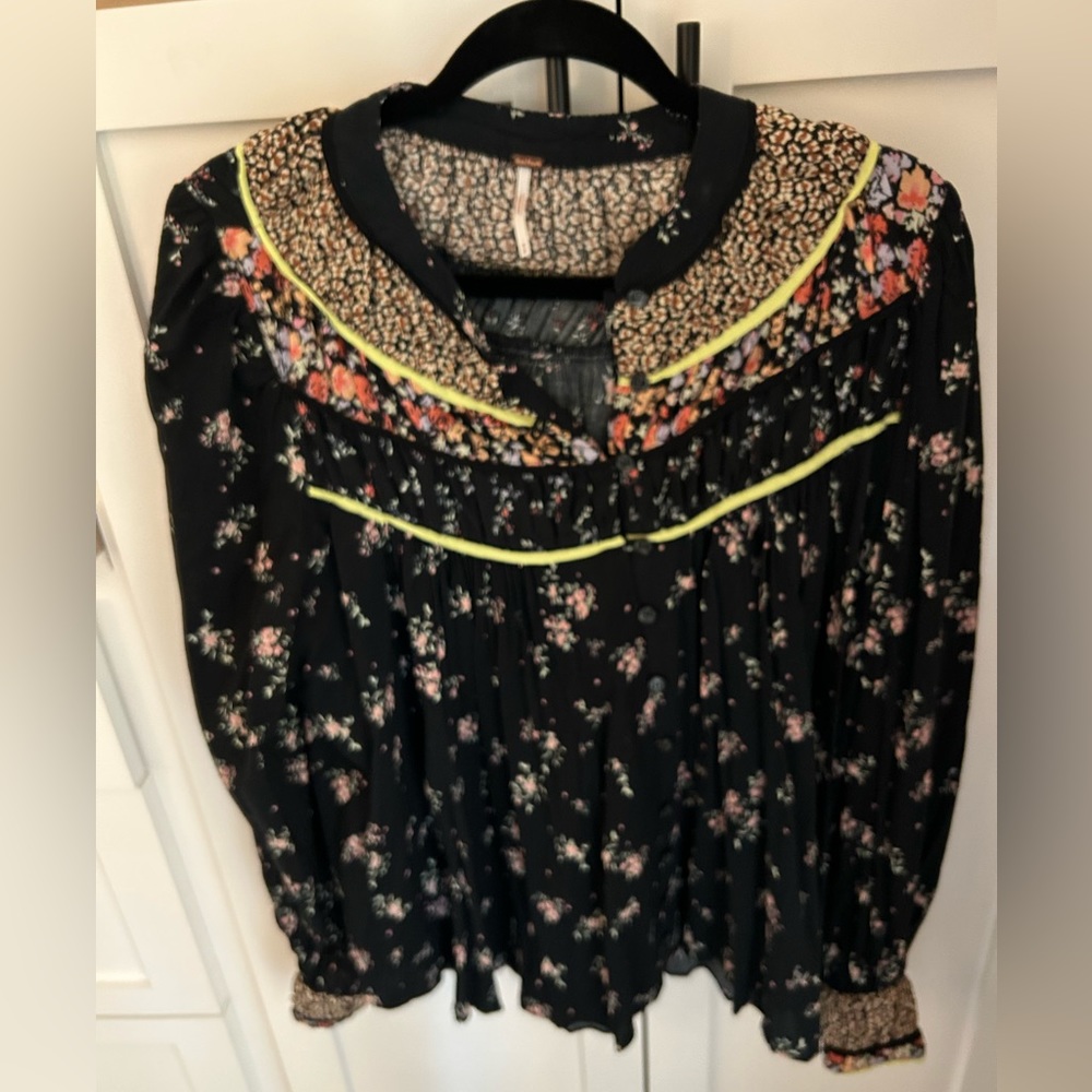 Free People Top!